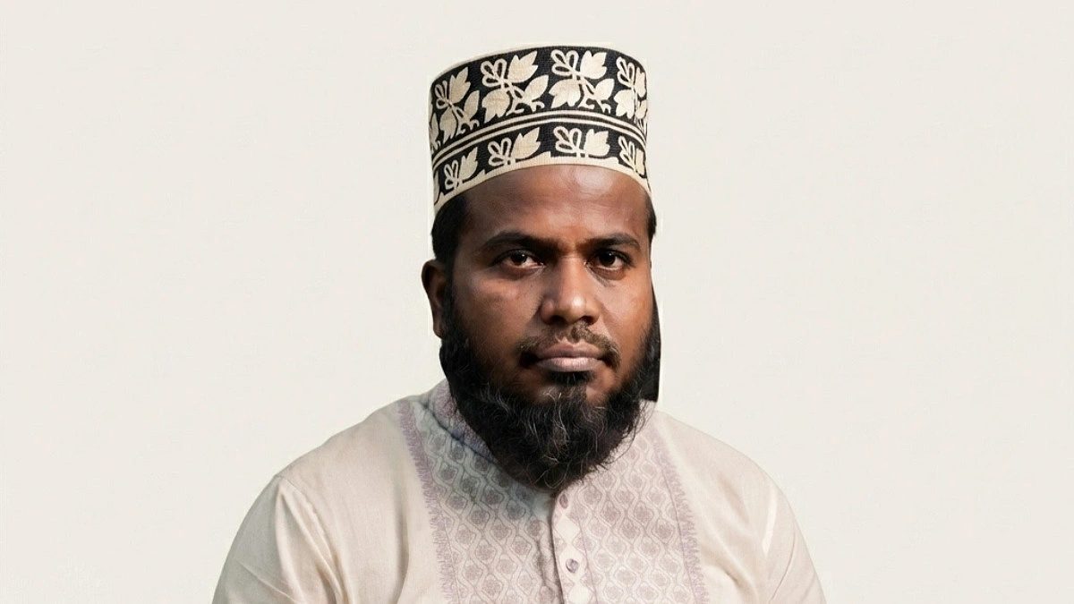 নারী শিক্ষাপ্রতিষ্ঠানে শিক্ষকতা করায় কুষ্টিয়া জেলা জামায়াতের সেক্রেটারিকে অব্যাহতি