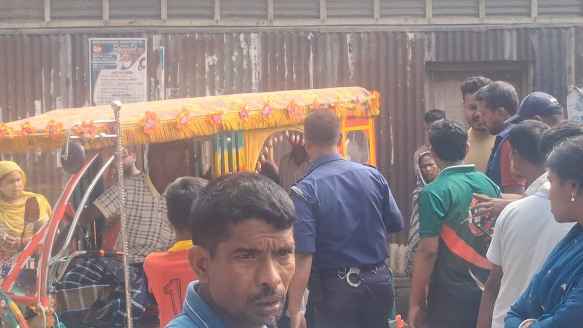 জামালপুরে দম্পতিকে আটকে শ্লীলতাহানি ও ছিনতাই,আটক ৪