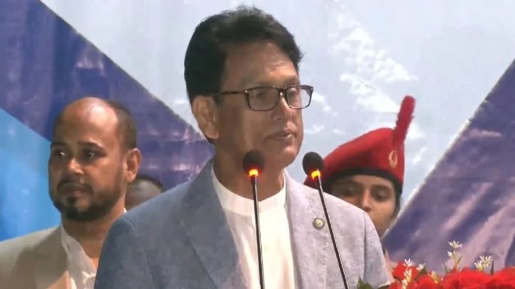 অনলাইন ক্লাস চান না শিক্ষক-অভিভাবক ও শিক্ষামন্ত্রী নিজেও