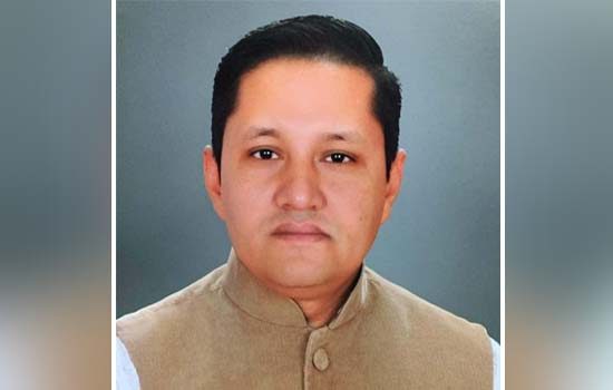 পৌর মেয়রের বিরুদ্ধে নারীকে মারধরের অভিযোগ