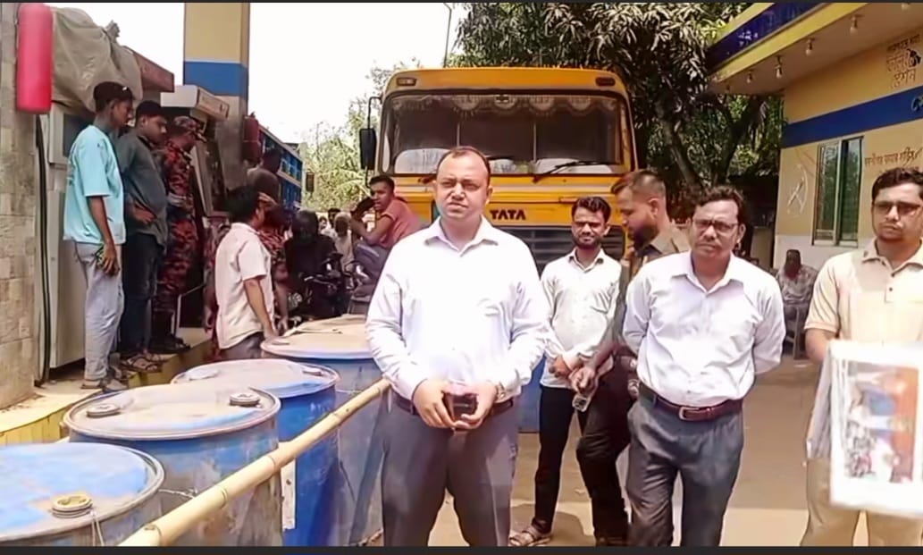 জামালপুরে একই পাম্পে বারবার তেল নেওয়ায় ৩ জনকে জরিমানা