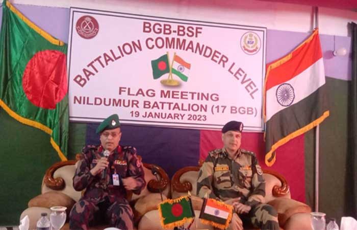 সীমান্তে অপরাধ দমনে বিজিবি-বিএসএফের পতাকা বৈঠক