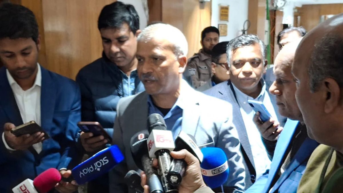 দেশের মর্যাদার বিনিময়ে আমরা বিশ্বকাপ খেলতে চাই না: আসিফ নজরুল