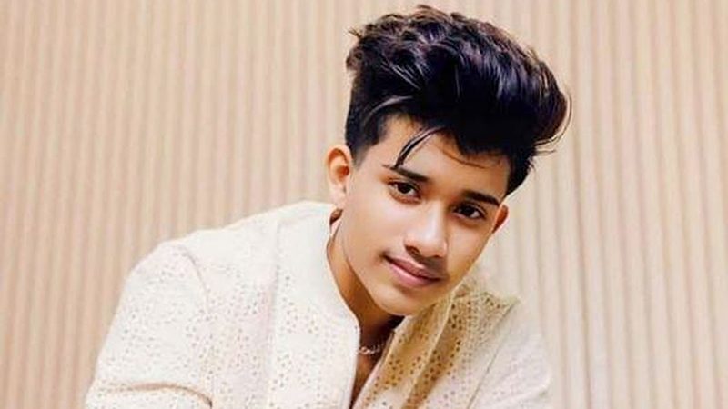ইবিতে গোলবার বুকে চাপা পড়ে প্রাণ গেল স্কুলছাত্রের