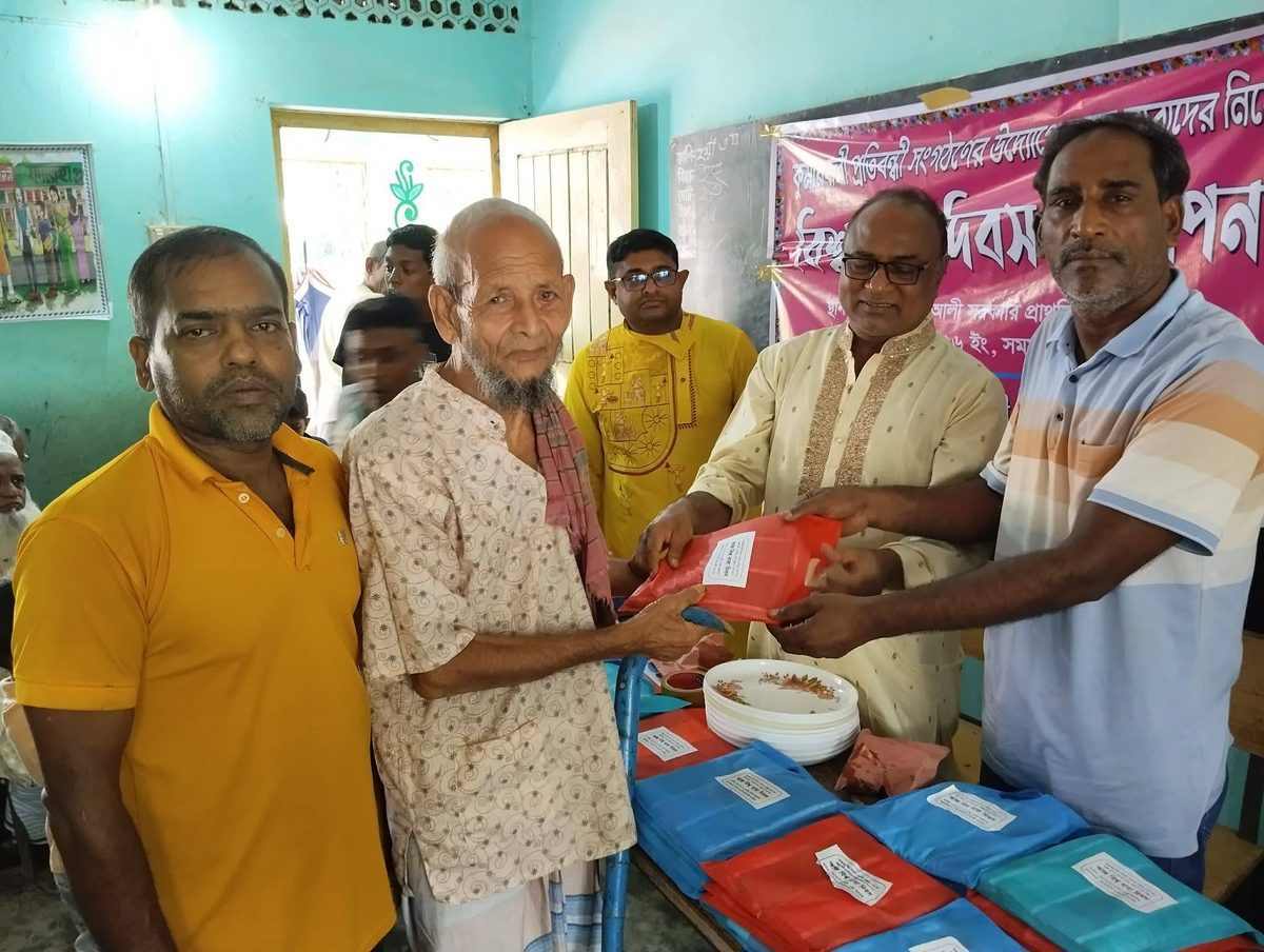 কুমারখালীতে বিশ্ব বাবা দিবস উপলক্ষে বয়স্ক বাবাদের নিয়ে ব্যতিক্রমী আয়োজন