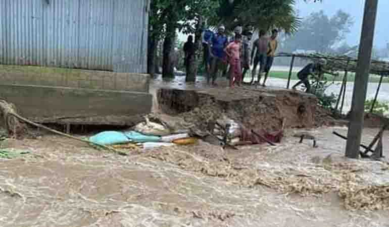 শেরপুরে ভয়াবহ বন্যায় ৭ জনের  প্রাণ হানি