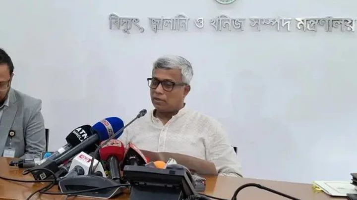 তেল পাম্পগুলোকে গ্রাহকের চাহিদা মতো জ্বালানি তেল দেওয়ার নির্দেশ