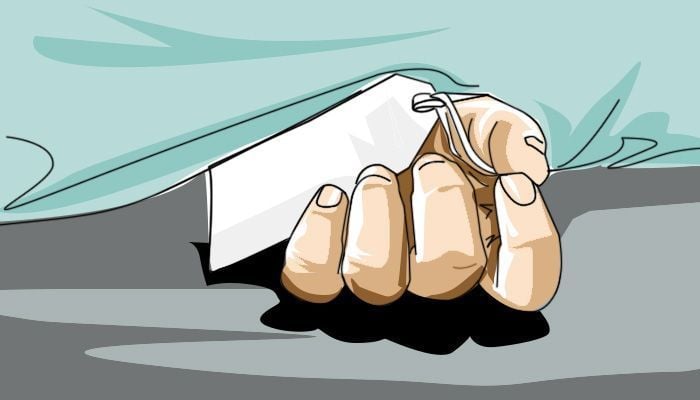 একতা এক্সপ্রেস ট্রেনের ছাদে মিলল যাত্রীর মরদেহ
