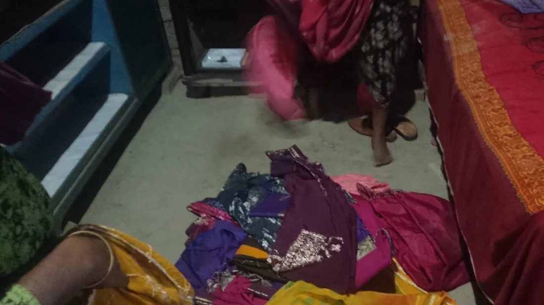 গভীর রাতে অ্যাসিড ছুড়ে ডাকাতি, স্বামী-স্ত্রী দগ্ধ