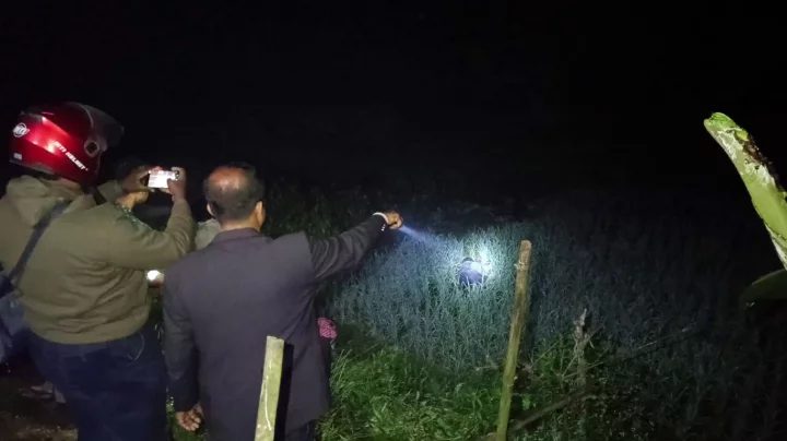 ঝিনাইদহে চরমপন্থী নেতাসহ তিনজনকে গুলি করে হত্যা