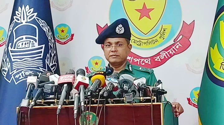 অনুমতি ছাড়া রাজধানীতে কর্মসূচী পালন করলে আইন অনুযায়ী ব্যবস্থা: ডিএমপি কমিশনার
