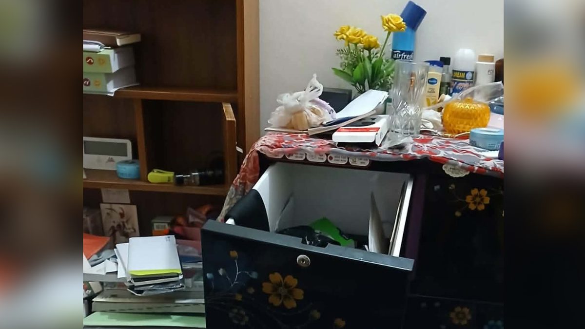 জবি শিক্ষকের বাসায় চুরি, থানায় অভিযোগ