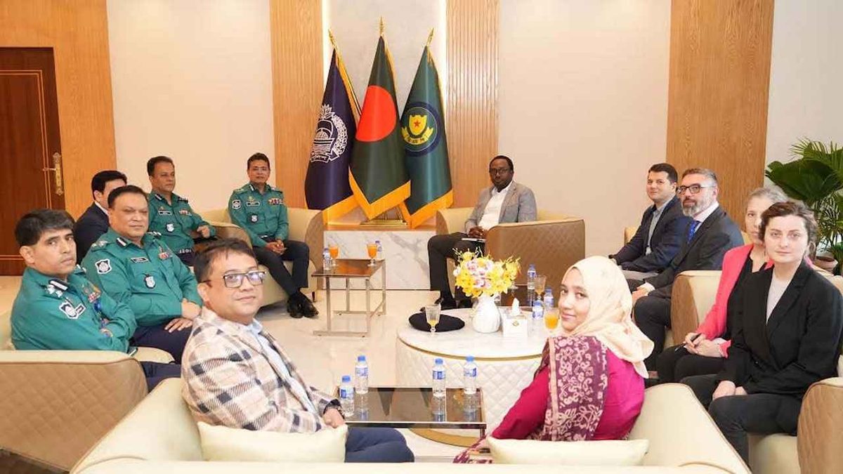 ডিএমপি কমিশনারের সঙ্গে মার্কিন প্রতিনিধি দলের সাক্ষাৎ