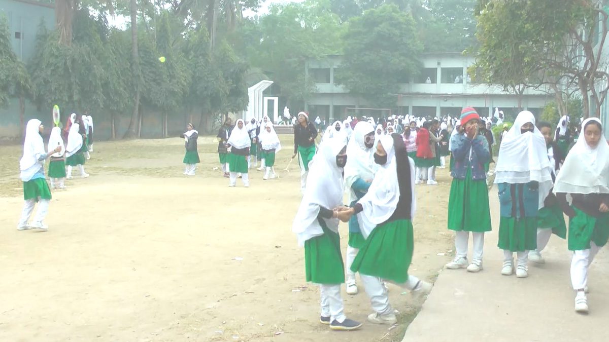সর্বনিম্ন তাপমাত্রায় কাপঁছে চুয়াডাঙ্গা,বন্ধ হয়নি স্কুল