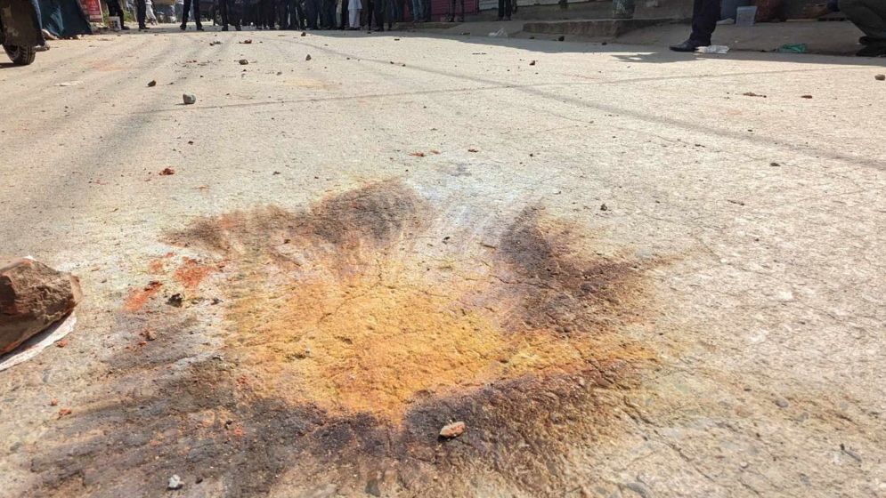 এবার শাহবাগে ককটেল বিস্ফোরণ