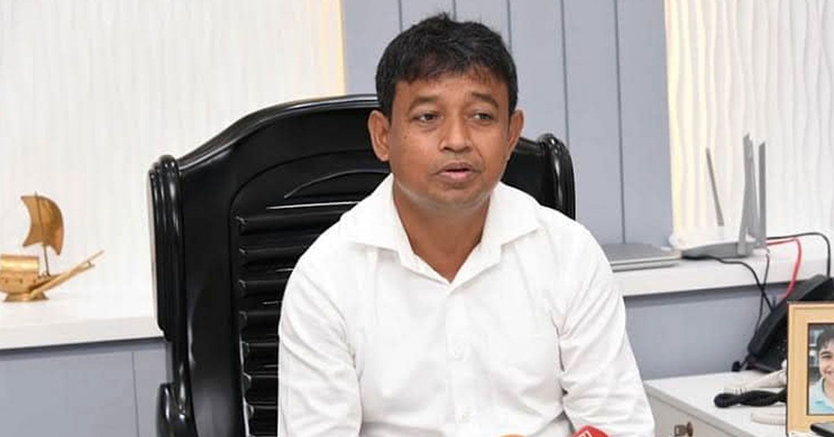 কোরআন শরীফ ছুঁয়ে শপথ নেন, কেউ কাউকে ধরিয়ে দেবেন না