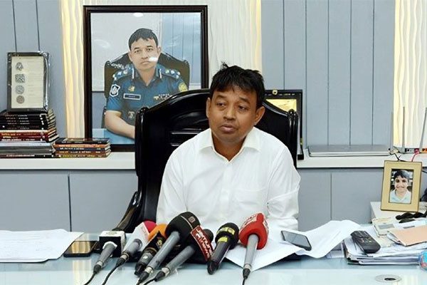 বিএনপি নেতাদের গ্রেপ্তার প্রসঙ্গে যা বললেন ডিবি প্রধান
