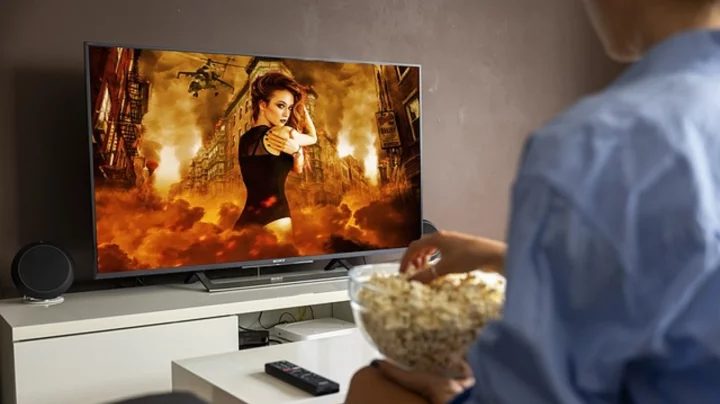 How to watch smart TV with mobile hotspot?