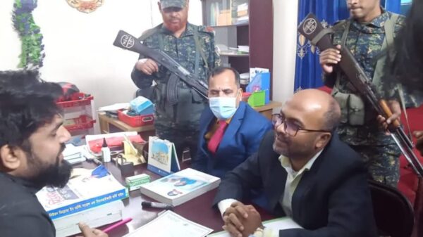 কুষ্টিয়ায় নকল গাইড বই বিক্রির অভিযোগ,নিউরন কোচিংকে জরিমানা