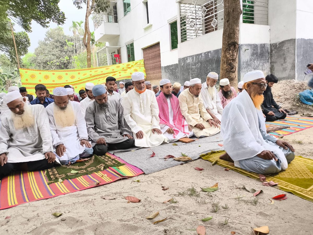 মধ্যপ্রাচ্যের সঙ্গে মিল রেখে জামালপুরের ৩ উপজেলায় ঈদুল ফিতর উদযাপন