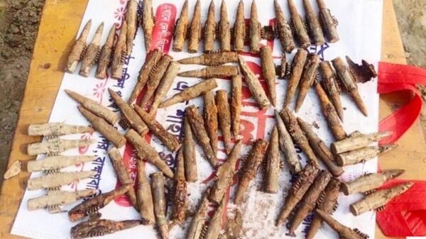 স্কুল ভবন ভাঙতেই মিলল ৬৮ রাউন্ড গুলি