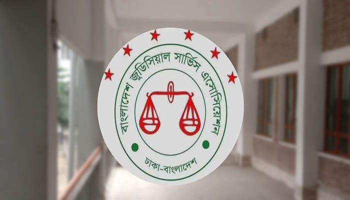 বন্যার্তদের সহায়তায় একদিনের বেতন দিচ্ছেন বিচারকরা
