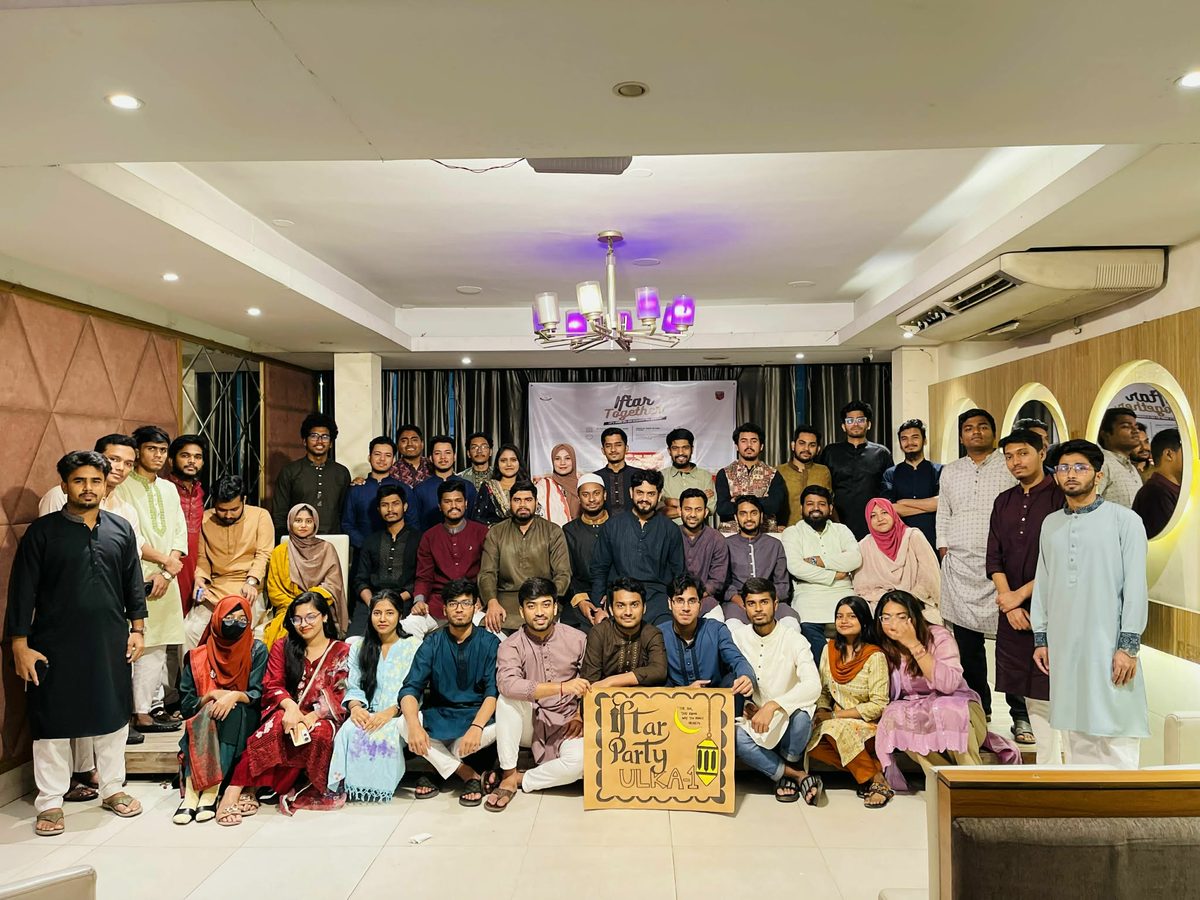 জমকালো আয়োজনে জবির উল্কা-১ পরিবারের ইফতার আয়োজন