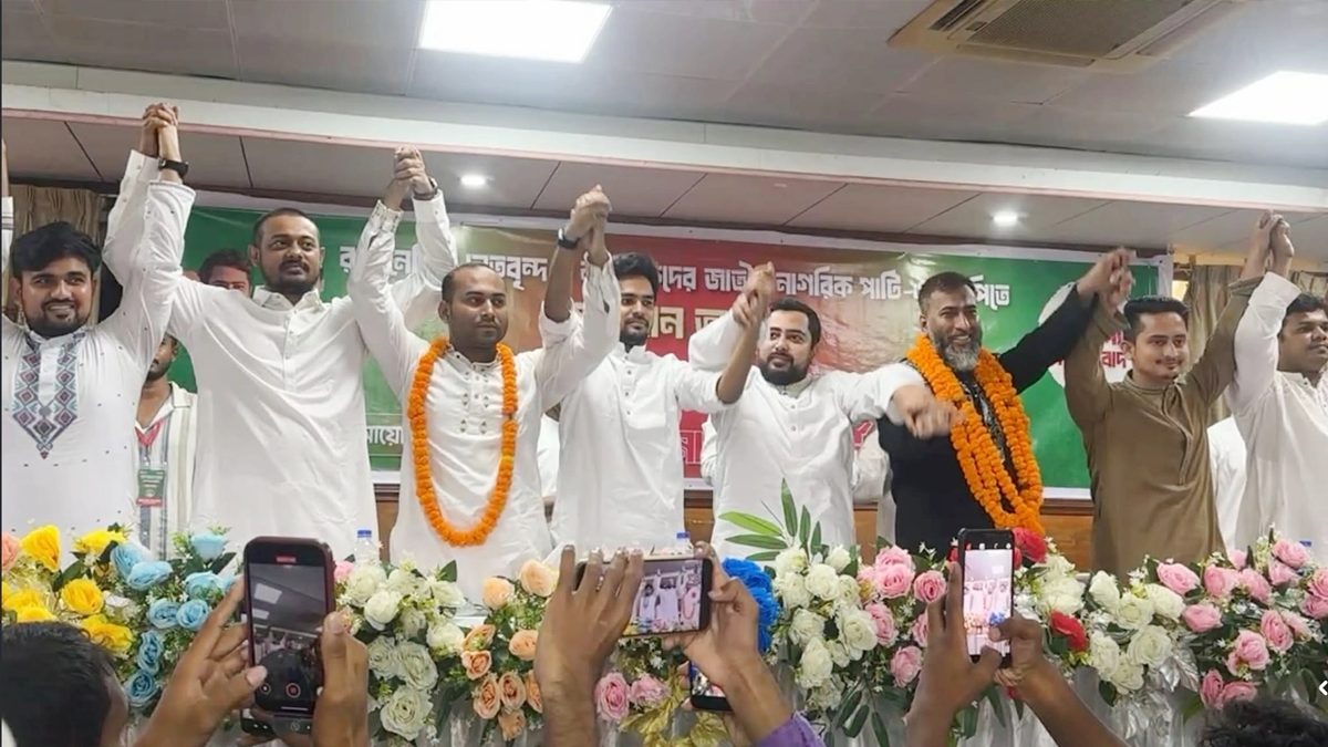 এনসিপিতে যোগ দিলেন ইসহাক সরকার, রনি ও কাফি