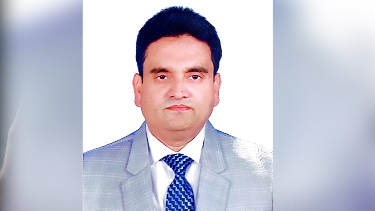 সাংবাদিককে সিভিল সার্জন, ‘ভাই নয়, মহোদয় বলতে হবে’