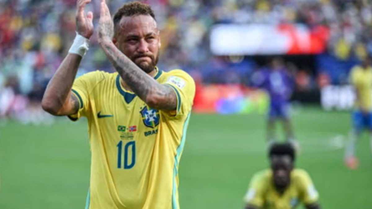ব্রাজিলের জার্সিকে আনুষ্ঠানিক বিদায় জানালেন নেইমার