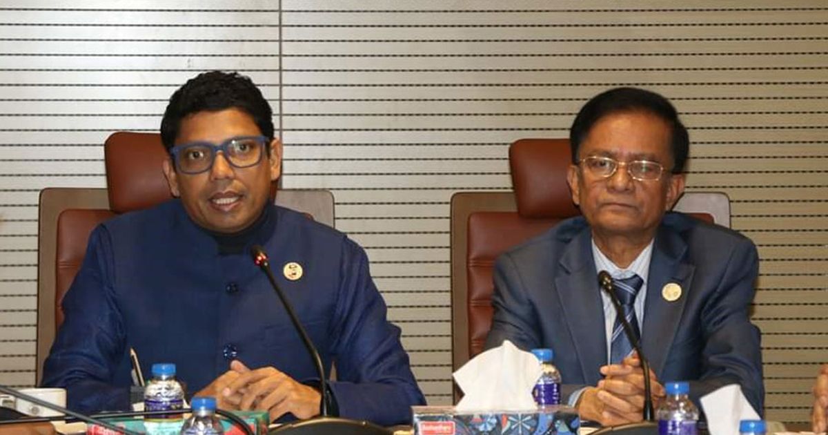 নিবন্ধনহীন মোবাইল ফোন বন্ধে বিটিআরসিকে পলকের নির্দেশ