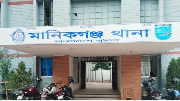 শ্যালিকাকে মদপান করিয়ে ধর্ষণ, সহযোগিতা করেন স্ত্রী