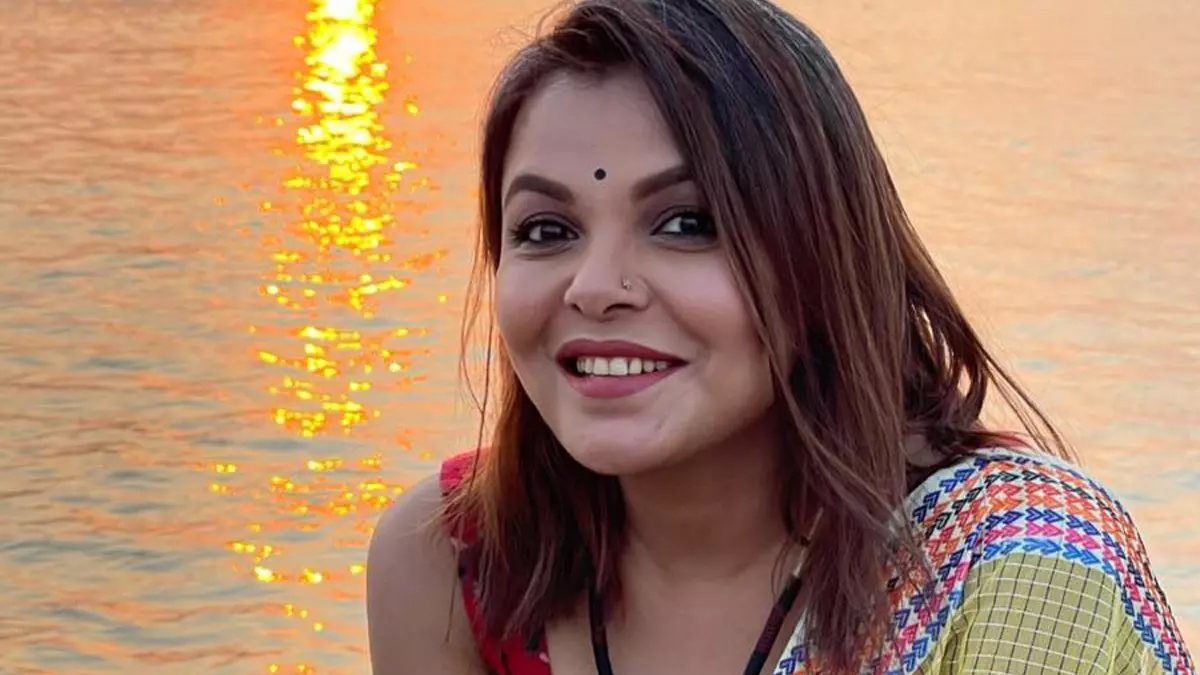 হুমায়ূন স্ত্রী ও অভিনেত্রী শাওন গ্রেফতার