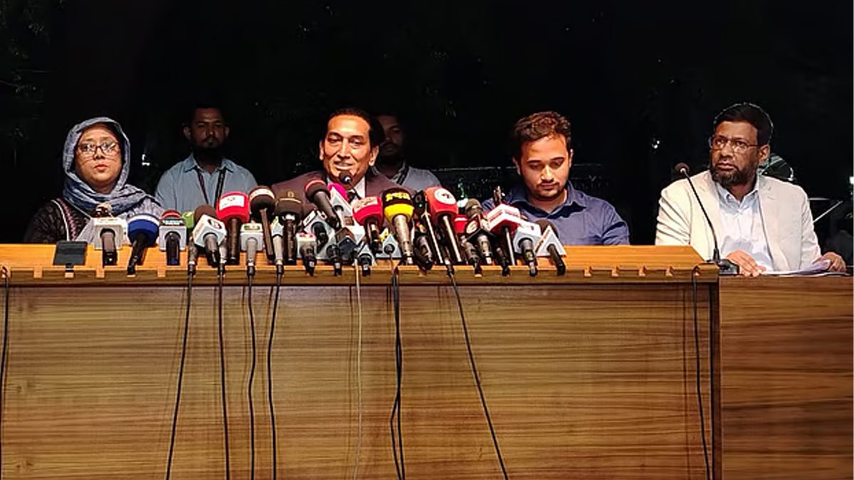 জুলাই স্মৃতি ফাউন্ডেশনের সিইওর দায়িত্ব ছাড়লেন স্নিগ্ধ
