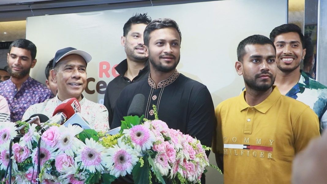 প্রিমিয়ার লিগ নিয়ে ব্যস্ত সাকিব, দেখছেন না আইপিএল