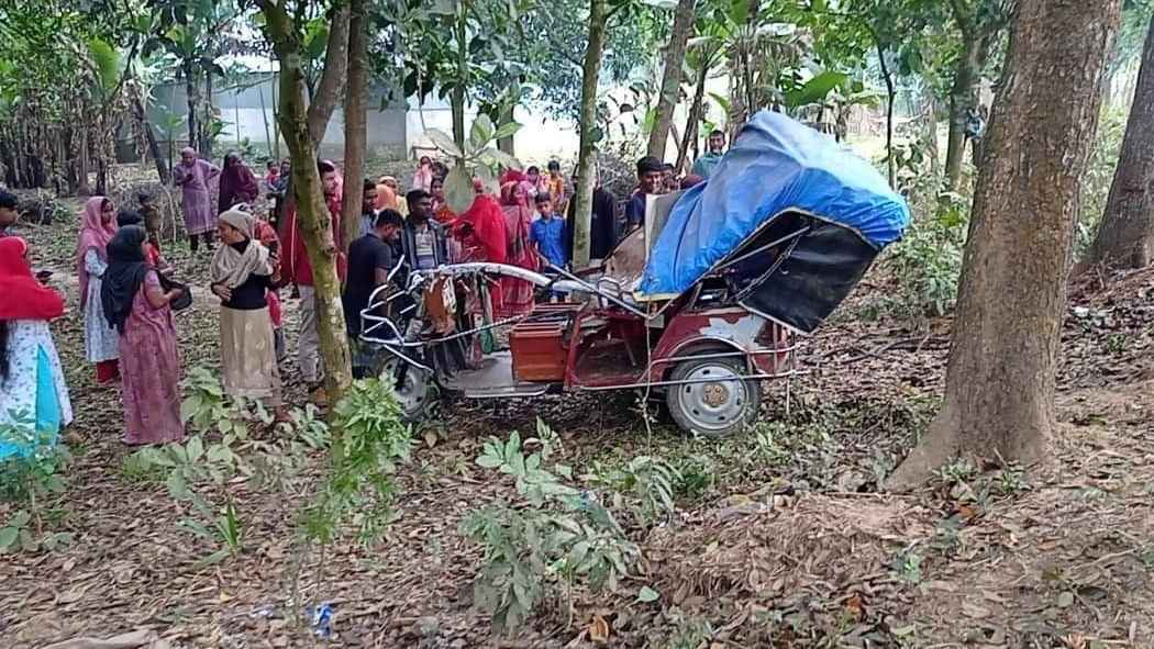 টাঙ্গাইলে পিকআপের ধাক্কায় অটোরিকশা চালকসহ নিহত ২