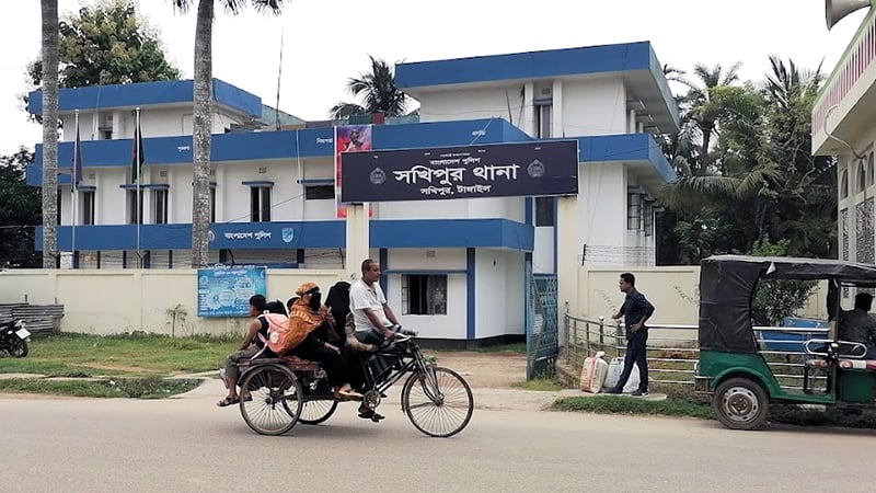 টাঙ্গাইলে ট্রাক্টর উল্টে চালকের মৃত্যু