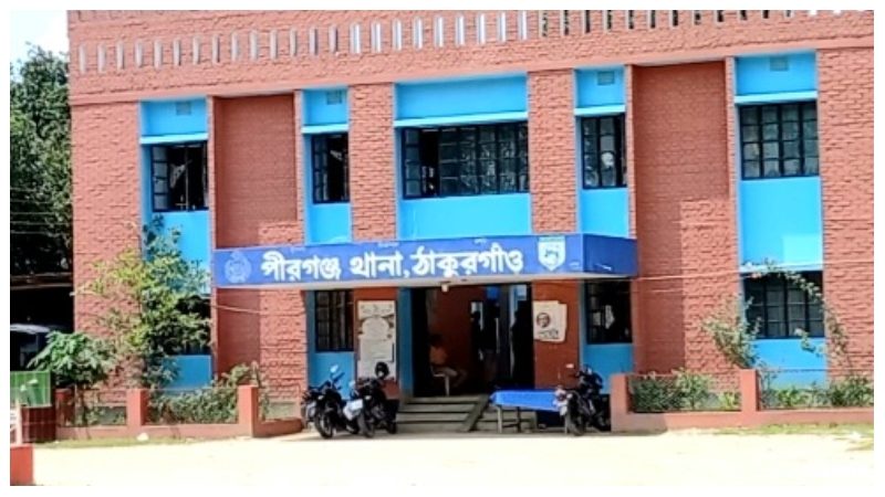 মোবাইল কিনে না দেওয়ায় স্কুল ছাত্রীর কান্ড!