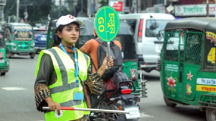 অর্থ সংকটে শিক্ষার্থীদের ট্রাফিক সহায়তা প্রকল্প স্থগিত