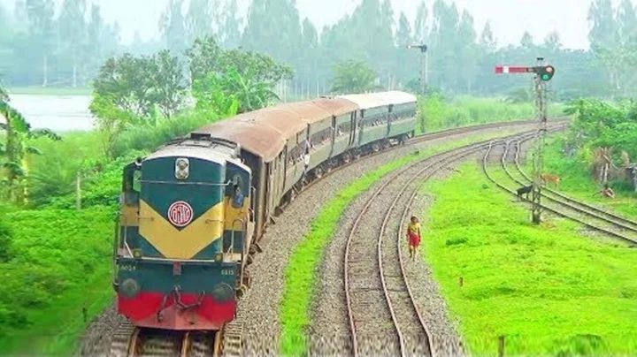 লোকসানের মুখে বন্ধ হলো উত্তরা এক্সপ্রেস ট্রেন