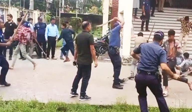শোক দিবসের অনুষ্ঠানে ছাত্রলীগের দুগ্রুপের সংঘর্ষ, আটক ২