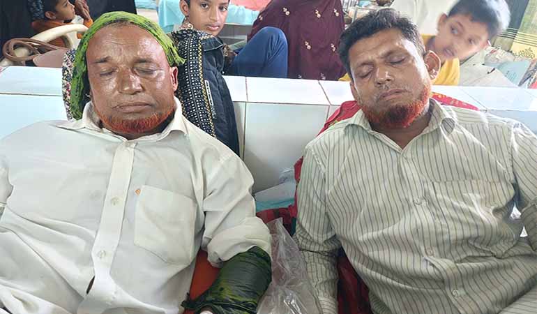 চাঁদা না দেওয়ায় ইউপি সদস্যের নেতৃত্বে হামলার অভিযোগ,আহত ২