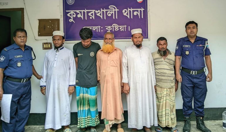 চুরির অপবাদে মাদ্রাসা শিক্ষার্থীকে নির্যাতন,পরিচালকসহ গ্রেপ্তার ৬