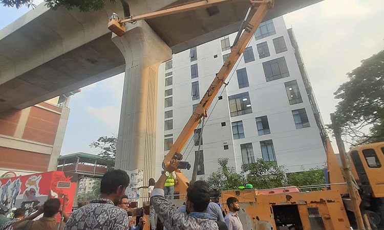 নিহতের পরিবার পাবে ৫ লাখ, কর্মক্ষম সদস্যকে দেওয়া হবে চাকরি, তদন্তে কমিটি