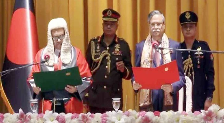 প্রধান বিচারপতি হিসেবে শপথ নিলেন ওবায়দুল হাসান