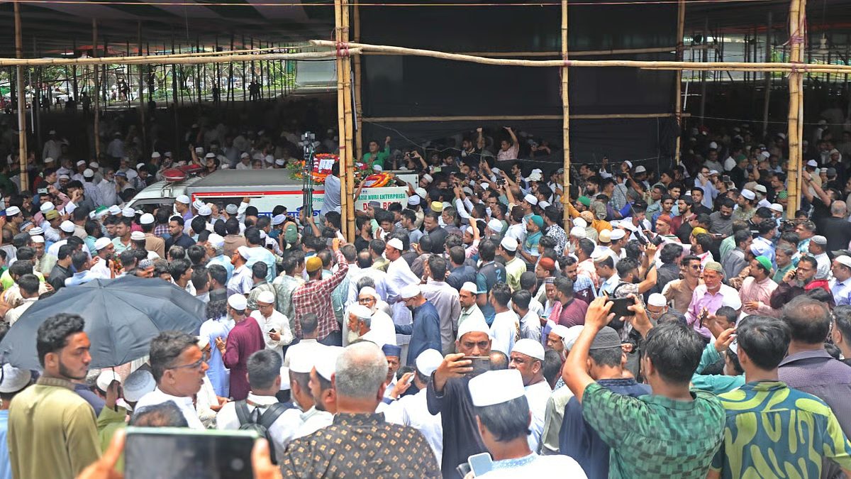 জয় বাংলা স্লোগানেই কিংবদন্তি সাবেক মন্ত্রী মোশাররফ হোসেনের বিদায়