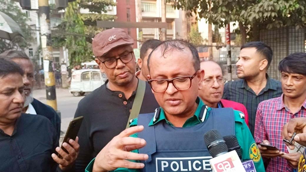 নয়াপল্টনে পুলিশের ওপর হঠাৎ চড়াও হয় বিএনপি নেতাকর্মীরা:ডিএমপি