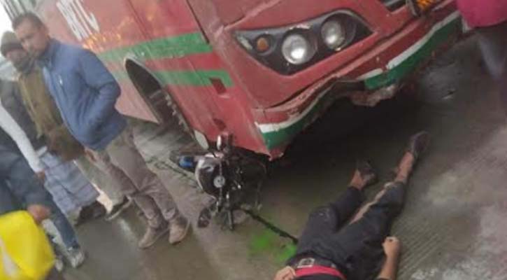 রংপুরে বাস চাপায় মোটরসাইকেল চালক নিহত