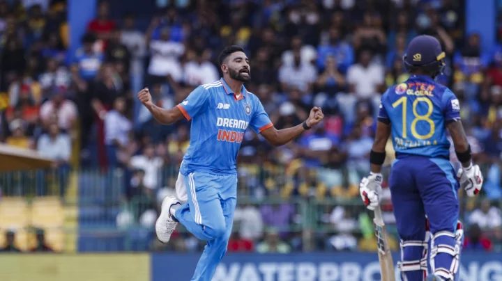 ৫০ রানে অলআউট শ্রীলঙ্কা