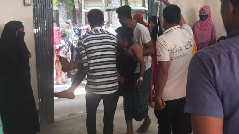 ঘুমন্ত স্বামীর পুরুষাঙ্গ কেটে সন্তান রে‌খেই পালালেন স্ত্রী